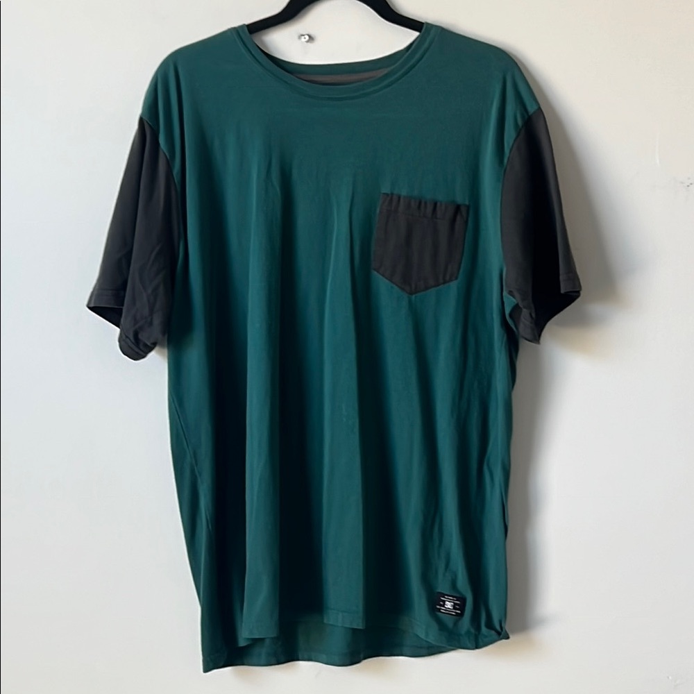 Men's DC T-Shirt with Front Pocket - Size XL